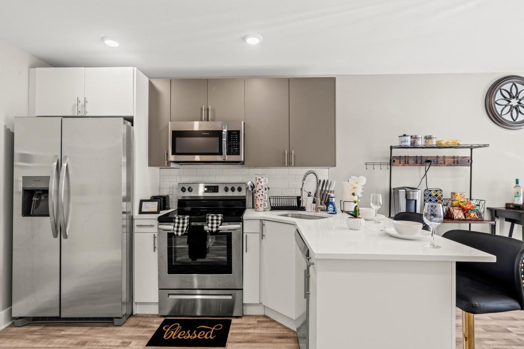2Br-2Ba Luxy Dendrobium Oasis, Pet Friendly, Family Friendly, Free Parking & Balcony Apartment Филаделфия Екстериор снимка