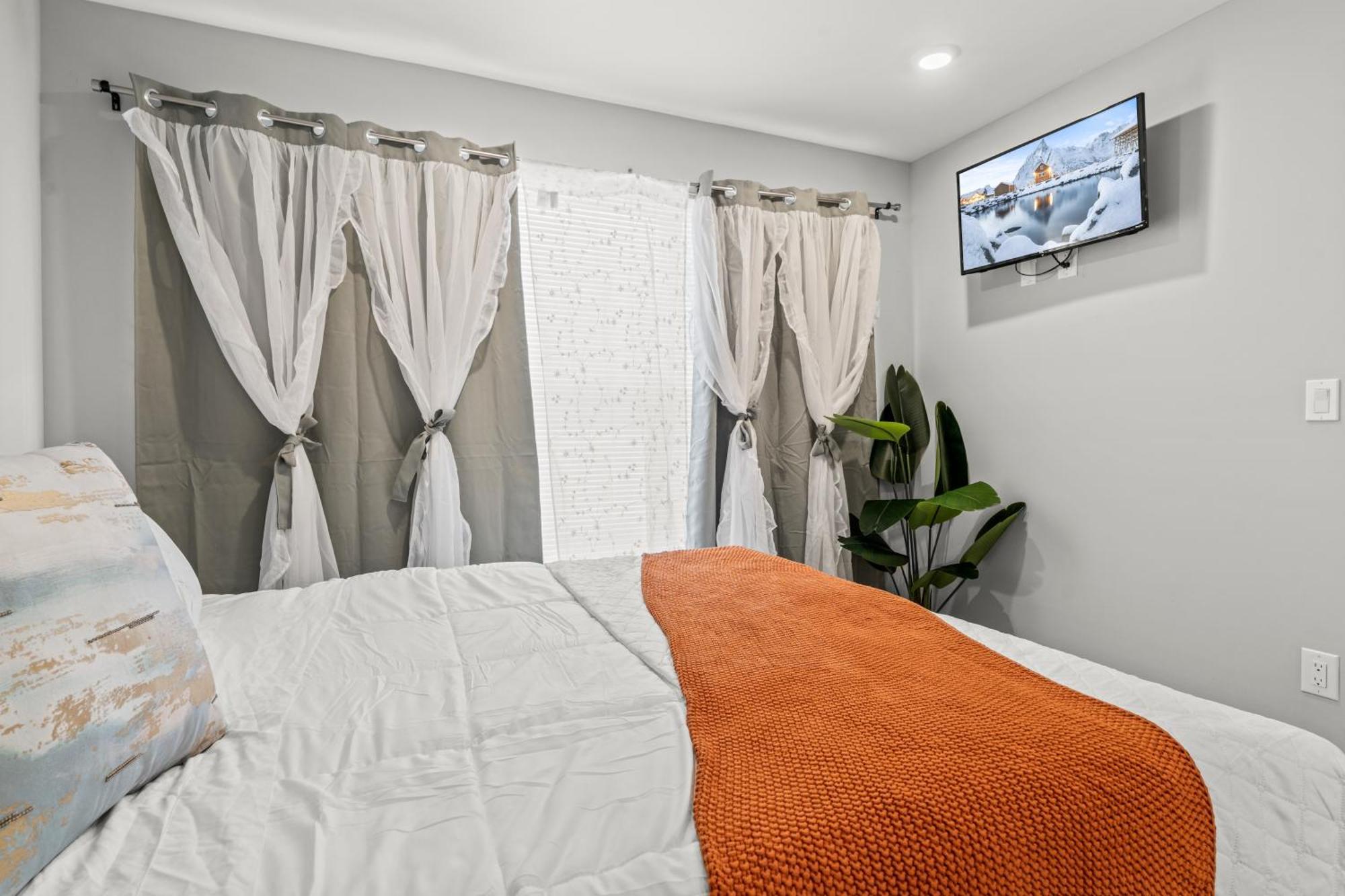2Br-2Ba Luxy Dendrobium Oasis, Pet Friendly, Family Friendly, Free Parking & Balcony Apartment Филаделфия Екстериор снимка